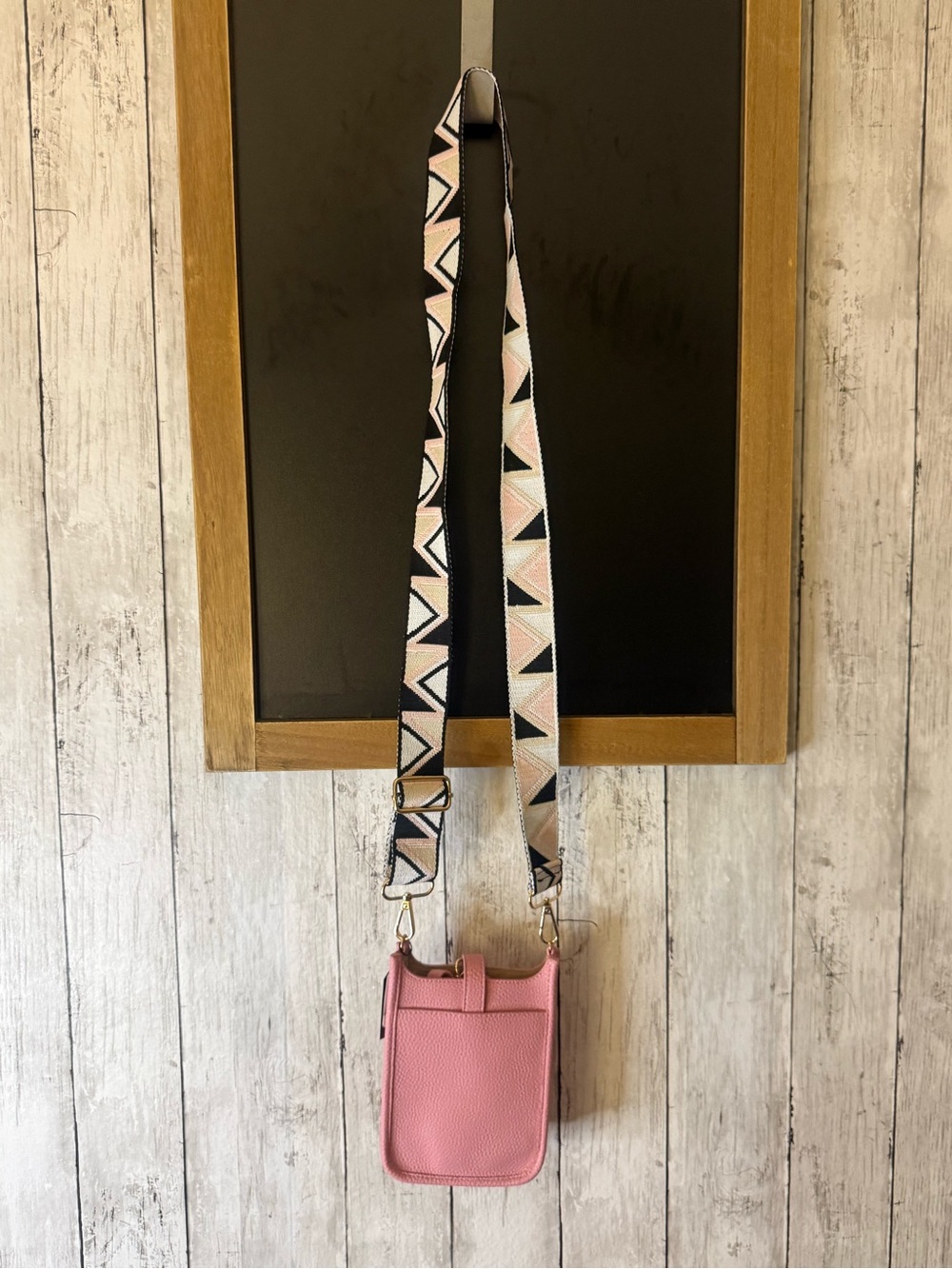NWT Julia Buxton RFID Blocking Hobo Cellphone Crossbody Bag Mauve Faux Leather